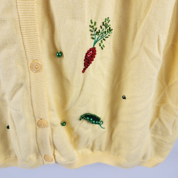 Quacker Factory V-Neck Cardigan Womens 3X Yellow Embroidered Beaded Vegetables - Picture 4 of 8